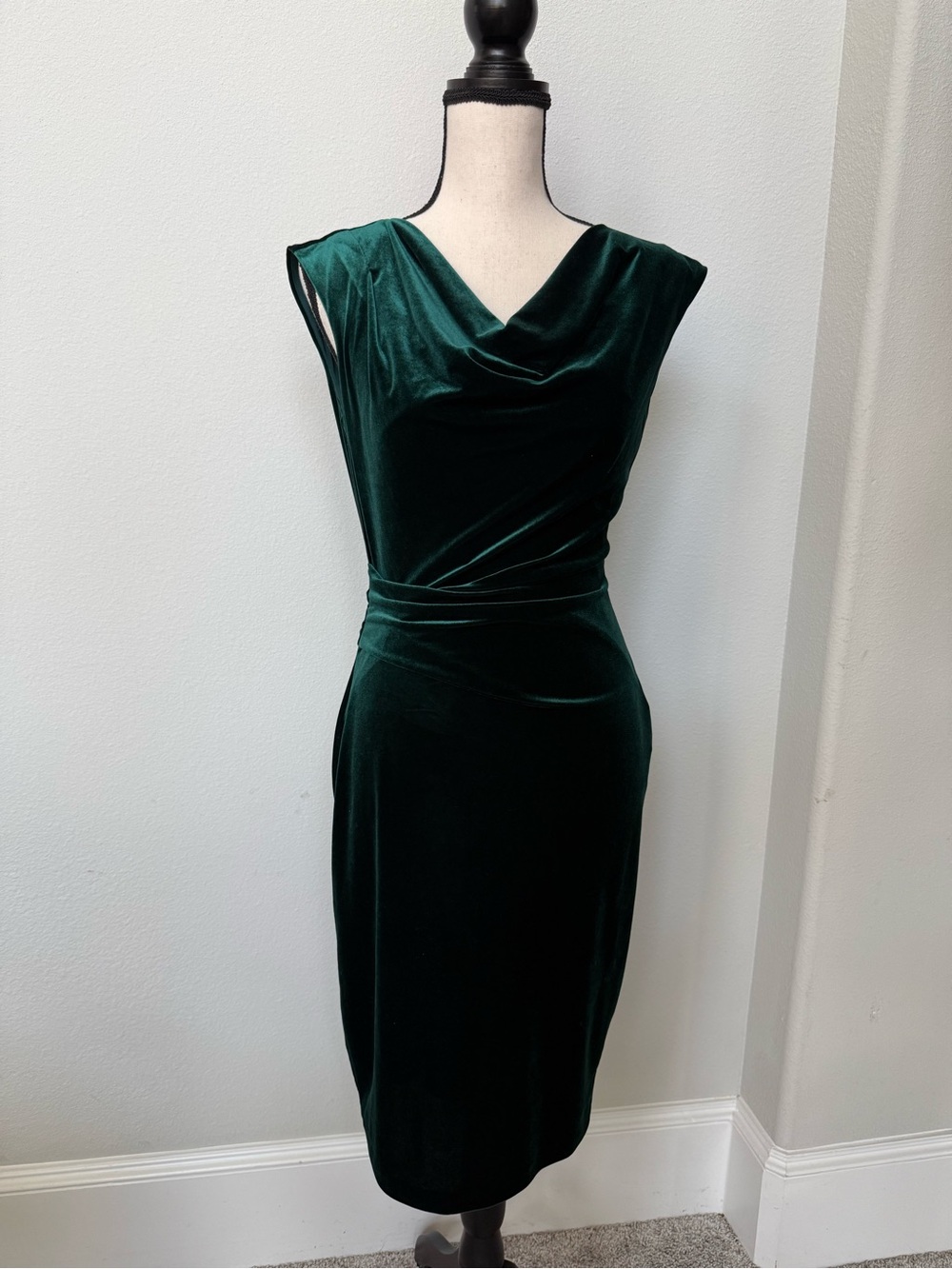 Vince Camuto Emerald Green Velvet Cocktail Dress